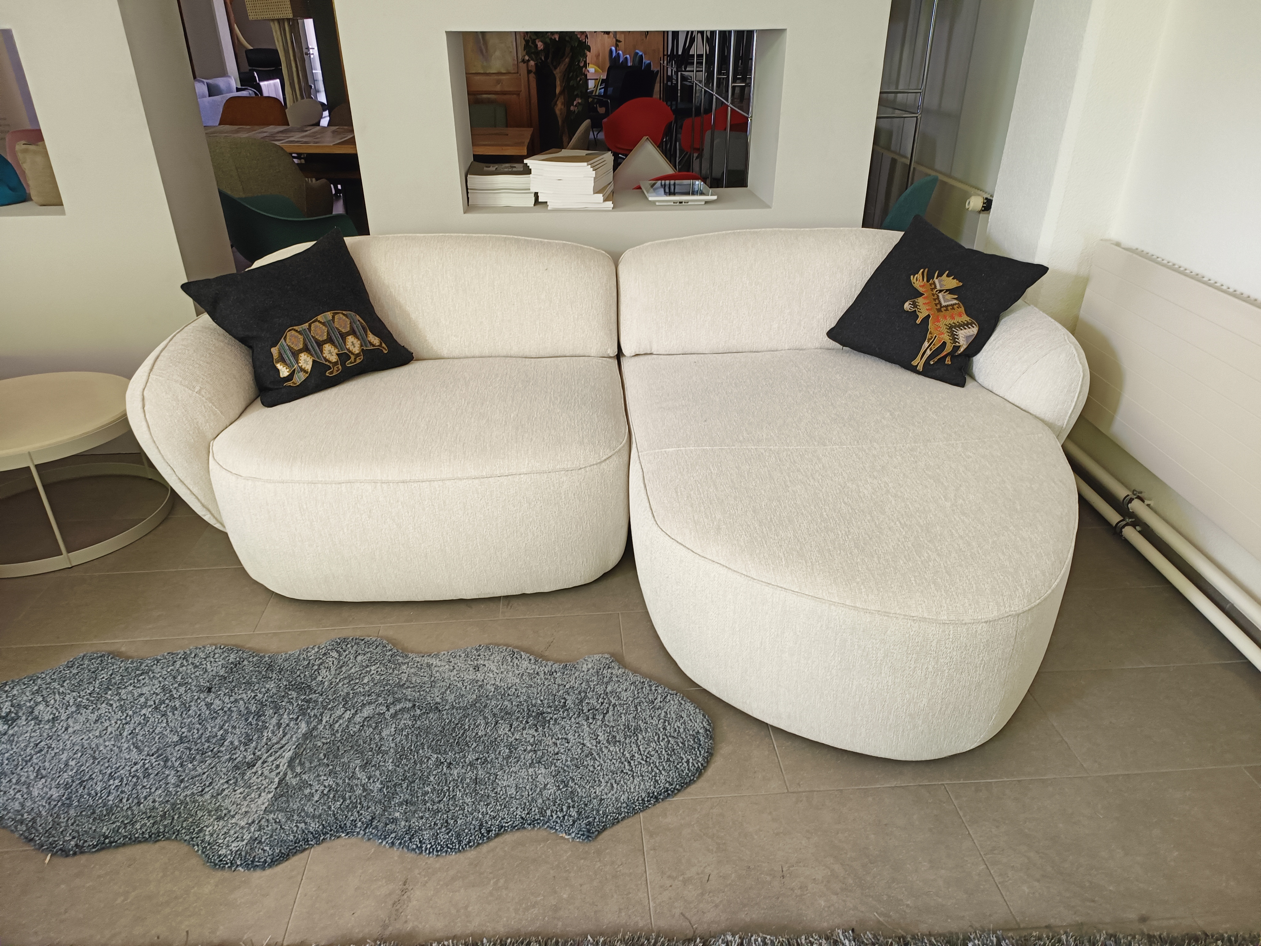 Dekoration für Zuhause, Couch, Mobiliar, Teppich