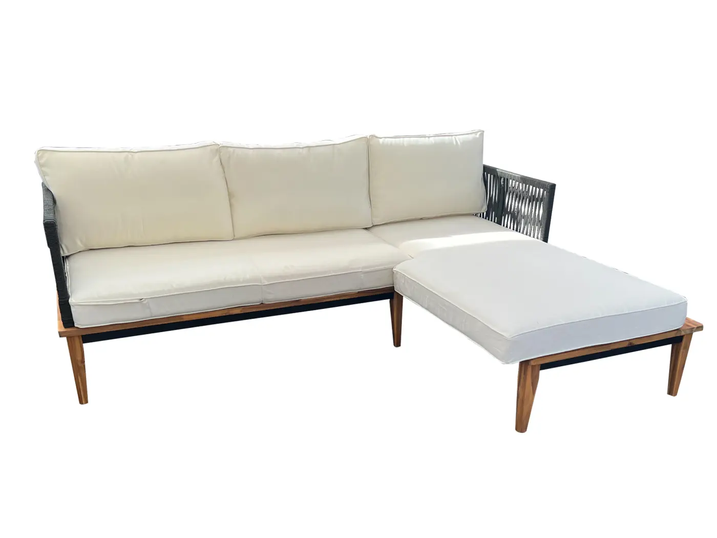 Gartenlounge Nora, drei Rückenkissen beige, zwei Sitzkiss...